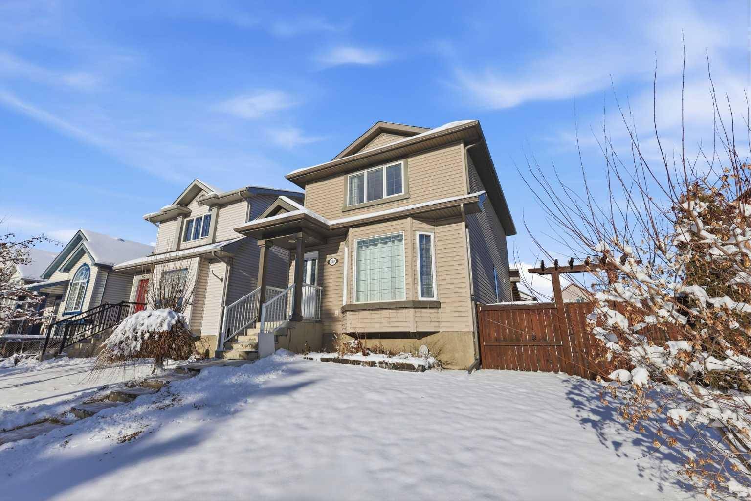 Calgary, AB T3J 5G3,160 Taradale DR NE