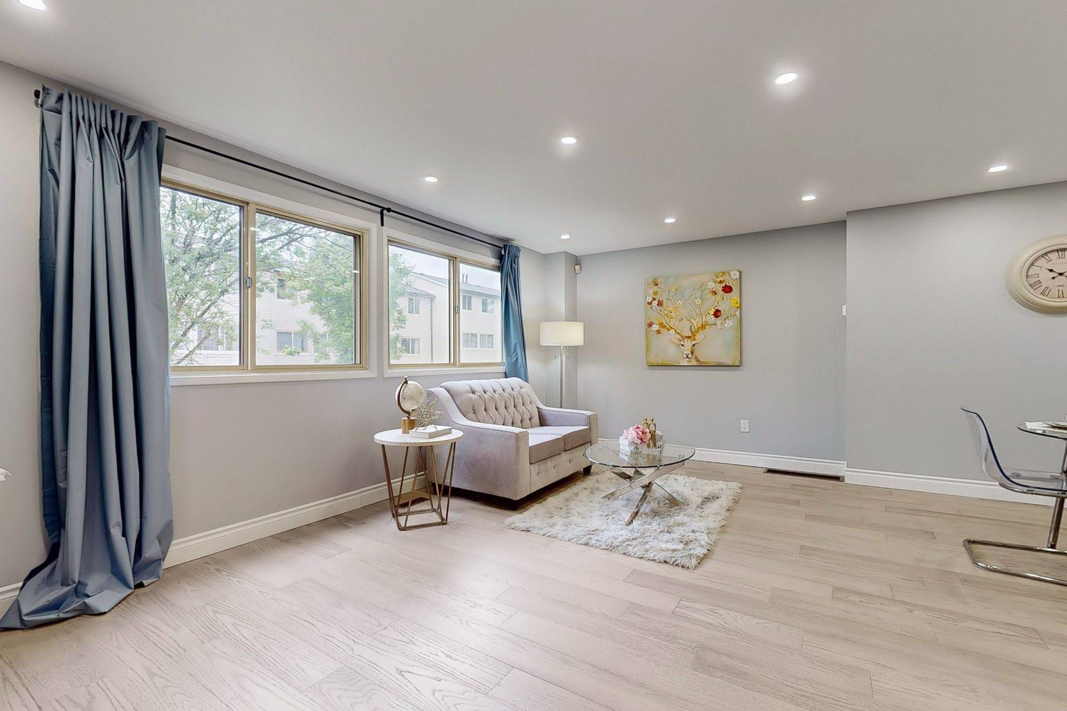 Toronto C15, ON M2H 2T2,10 Townsend RD