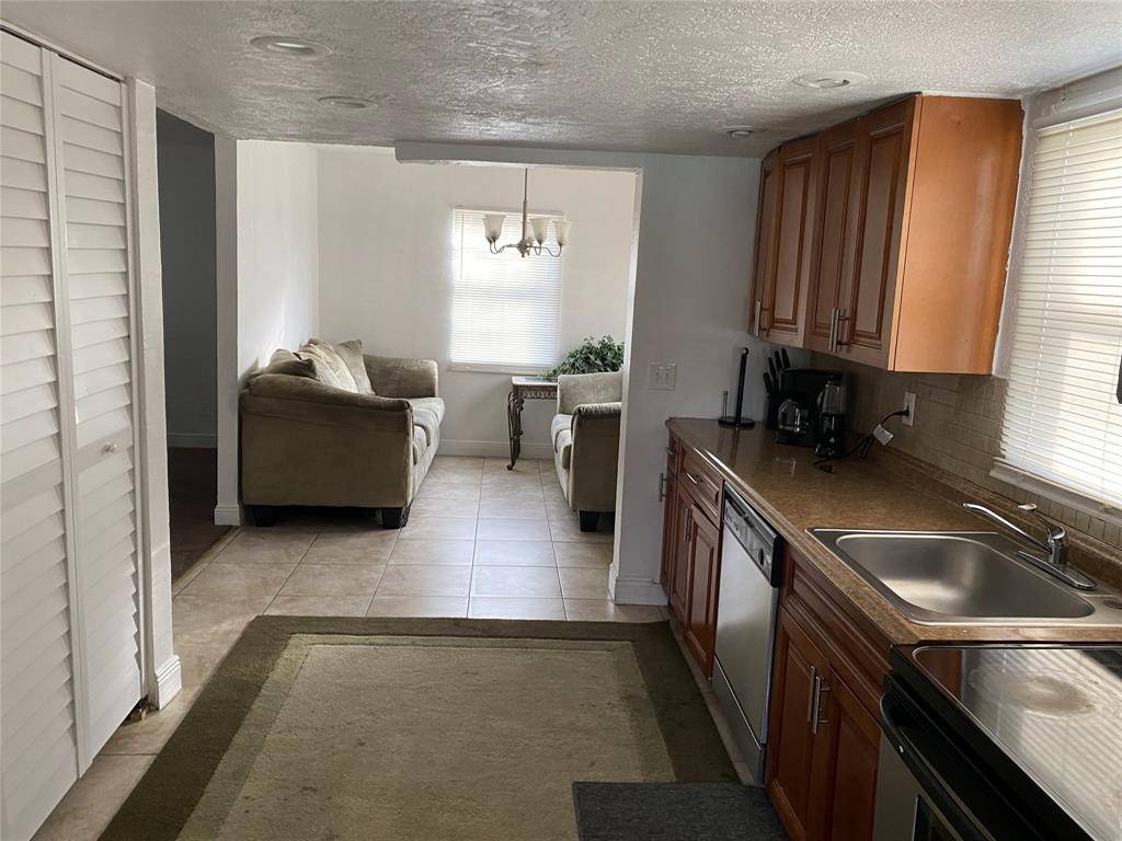 Fort Pierce, FL 34947,1703 N 43rd St