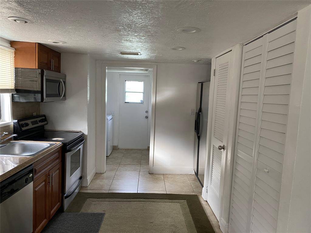 Fort Pierce, FL 34947,1703 N 43rd St