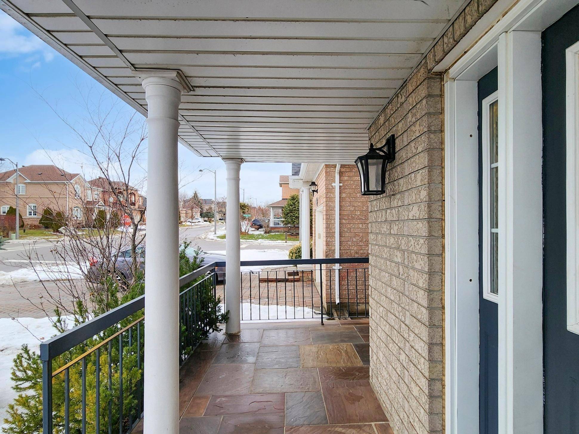 Vaughan, ON L4H 1T5,117 Montebello AVE