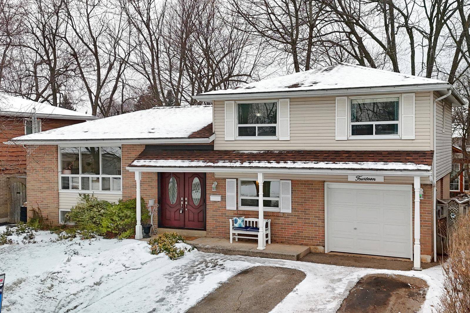 Halton Hills, ON L7G 2T1,14 Moore Park CRES