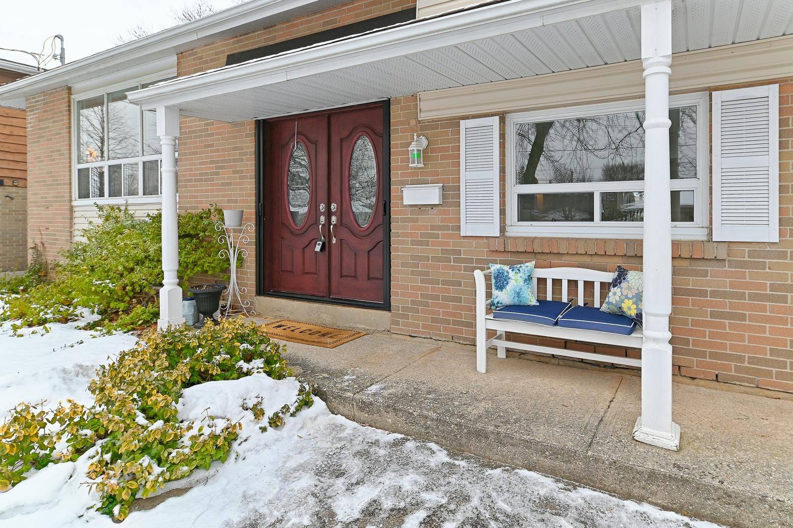 Halton Hills, ON L7G 2T1,14 Moore Park CRES