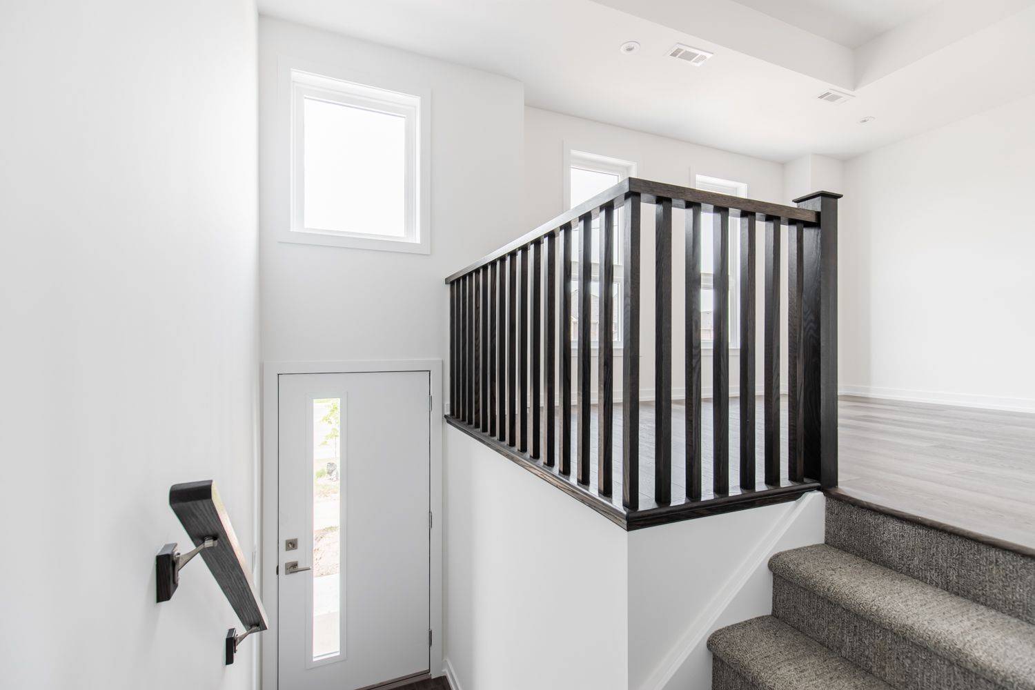 Hamilton, ON L8B 2A9,70 Kenesky DR #7