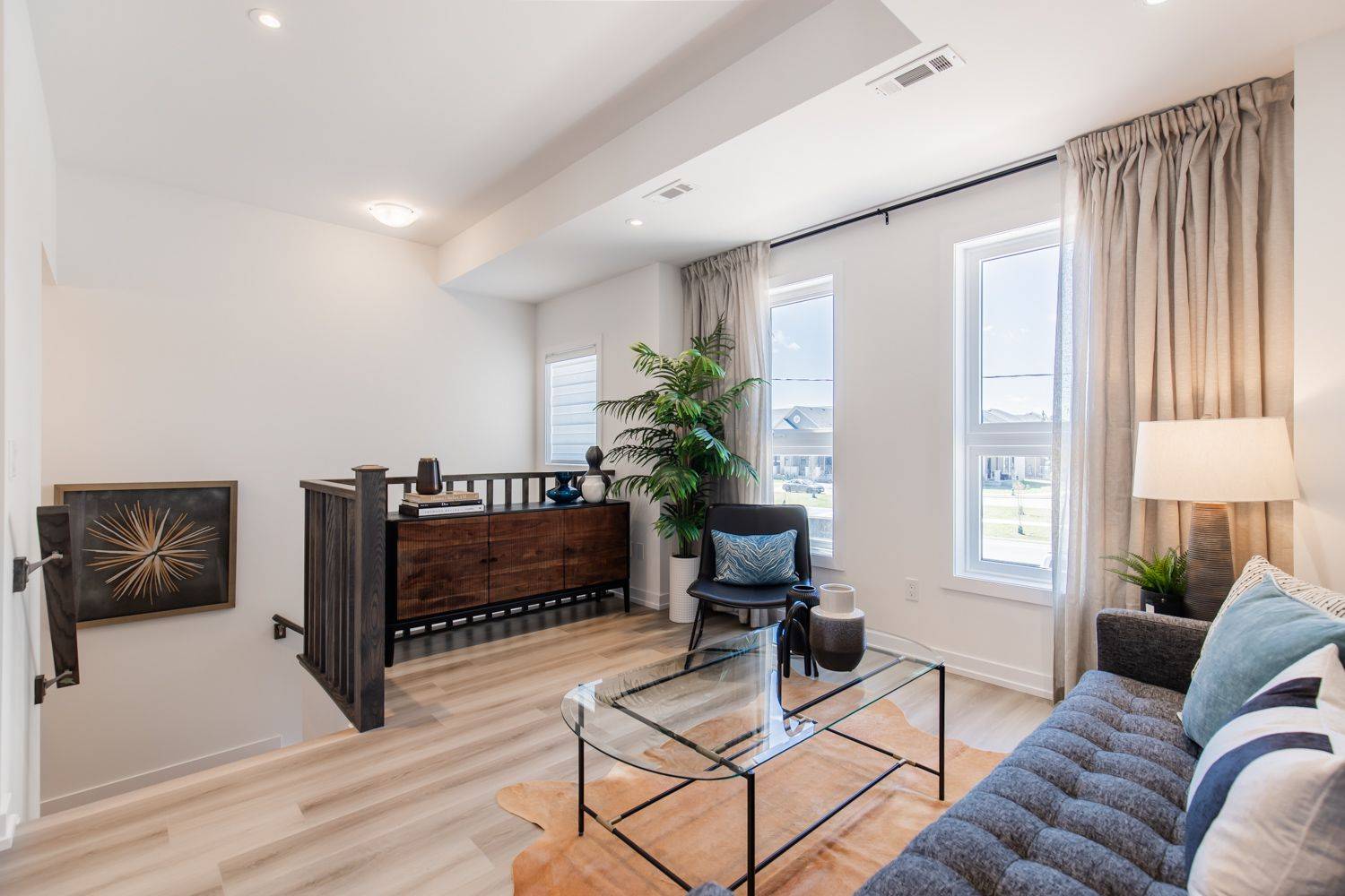 Hamilton, ON L8B 2A9,70 Kenesky DR #13