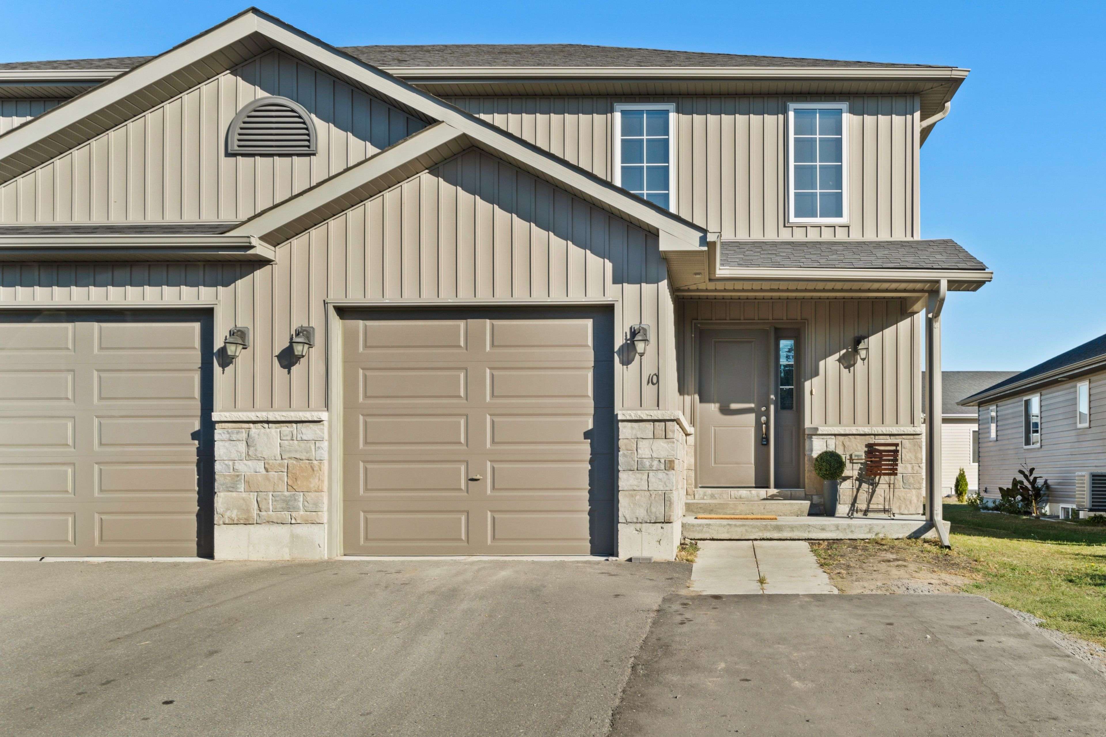 Belleville, ON K8P 0E4,10 Cobblestone ST