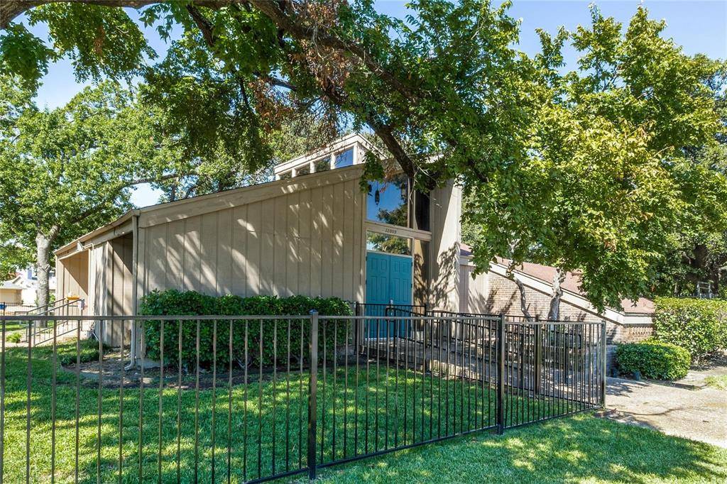 Dallas, TX 75243,11826 Leisure Drive