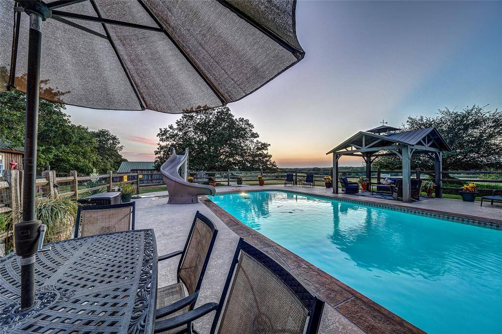 Sunset, TX 76270,3112 Sunset School Road