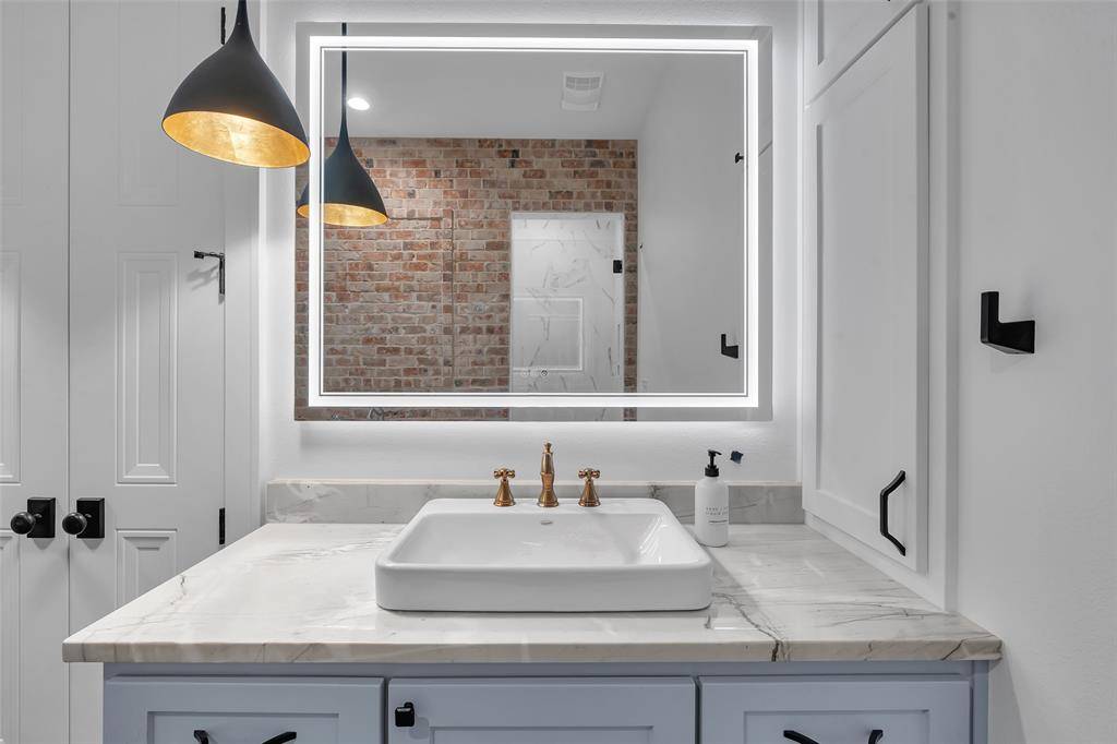 Longview, TX 75605,500 Roberts Circle