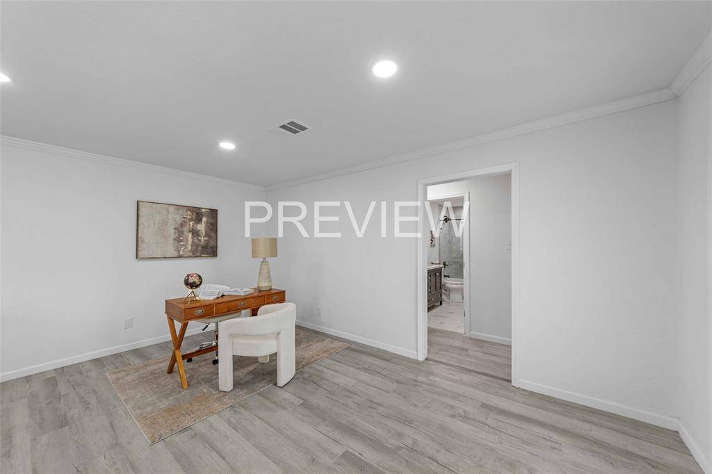 Dallas, TX 75214,7107 E Mockingbird Lane