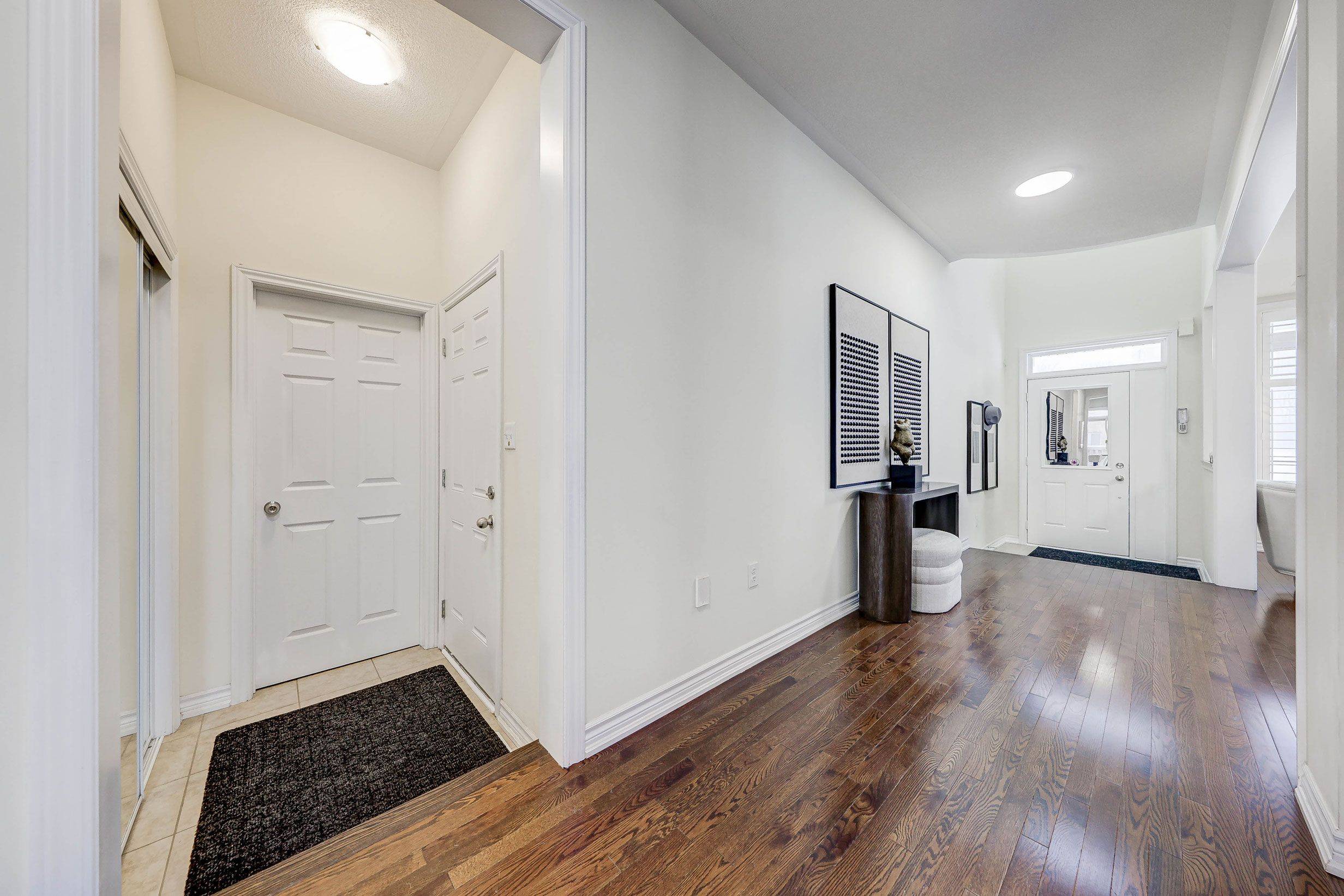 Markham, ON L6E 0J9,2 James Parrott AVE