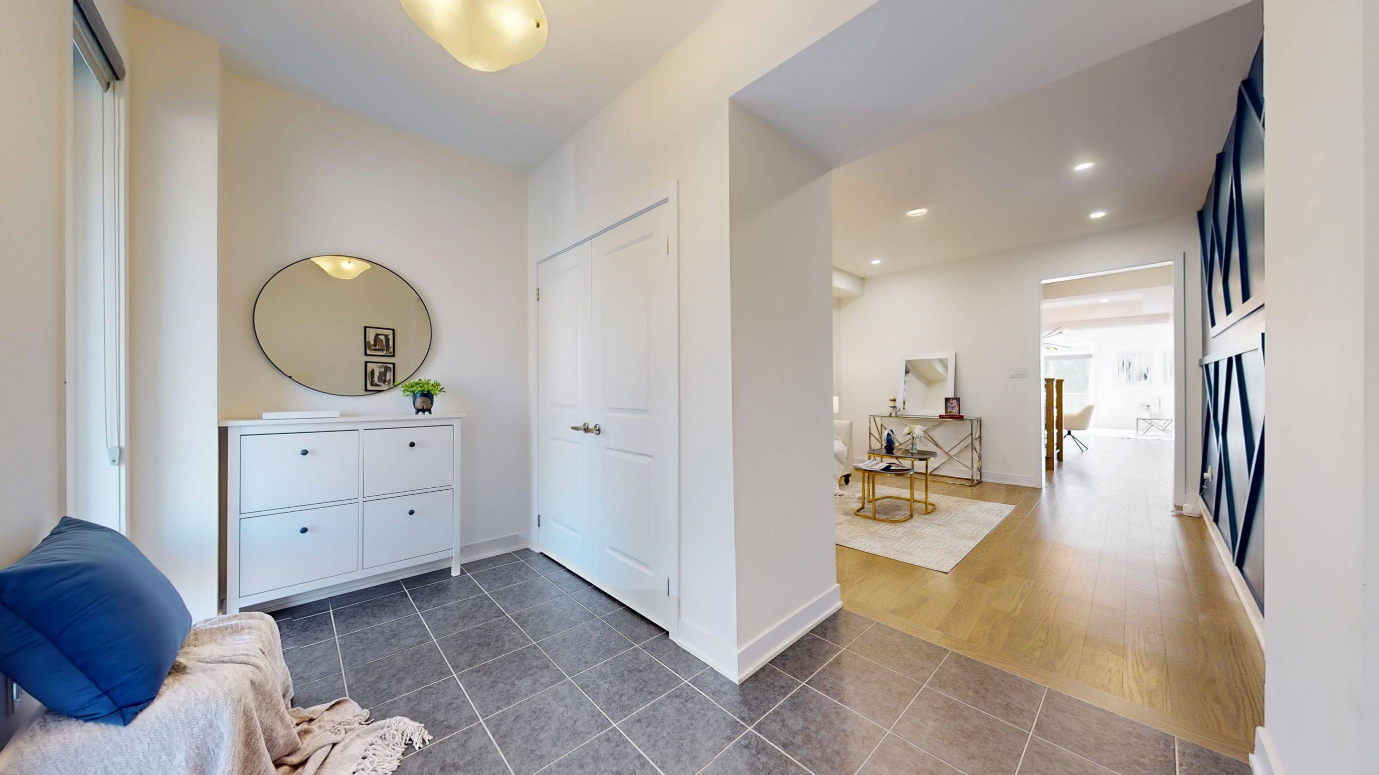 Aurora, ON L4G 0Z4,12 Badgerow WAY