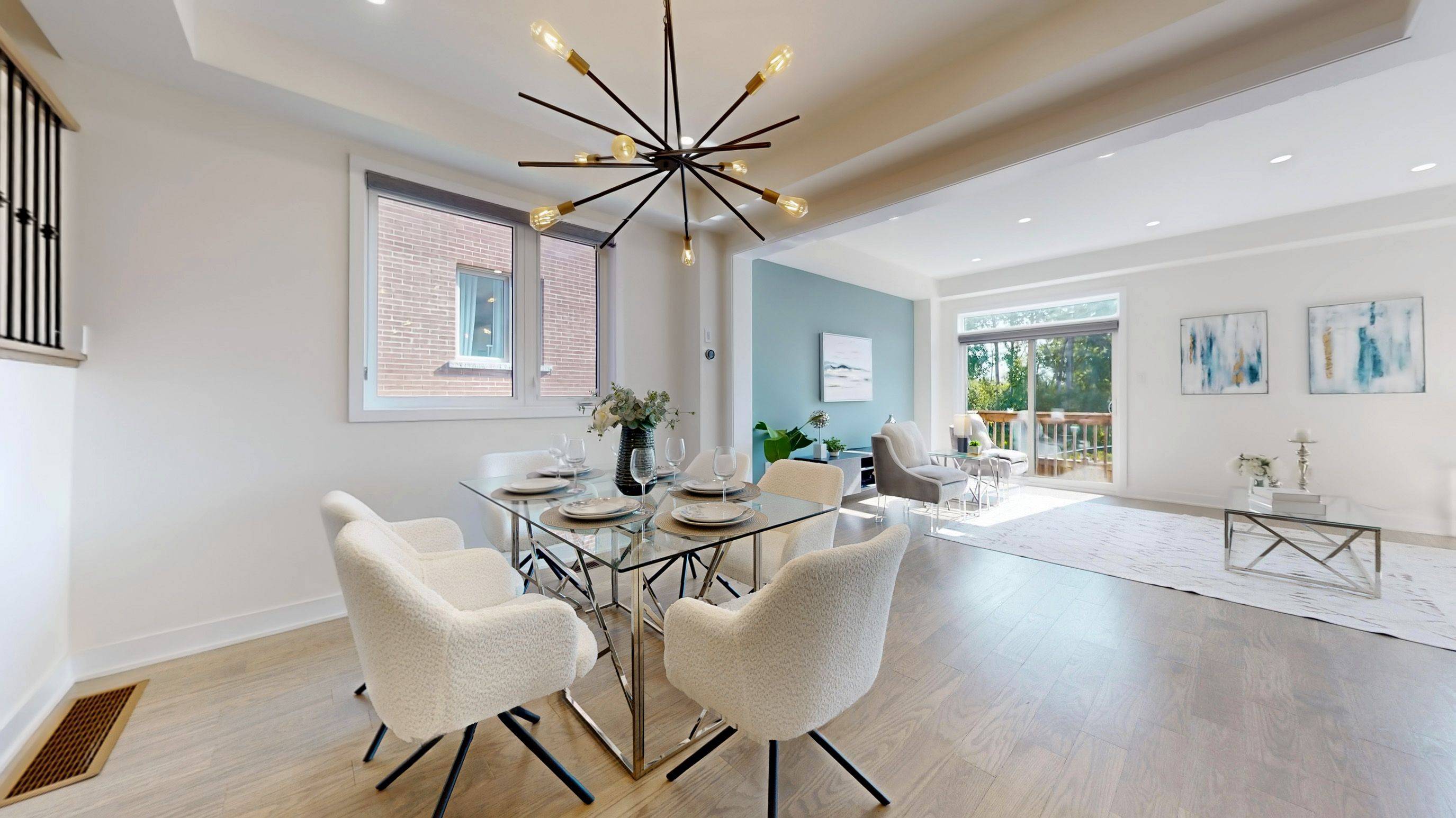 Aurora, ON L4G 0Z4,12 Badgerow WAY