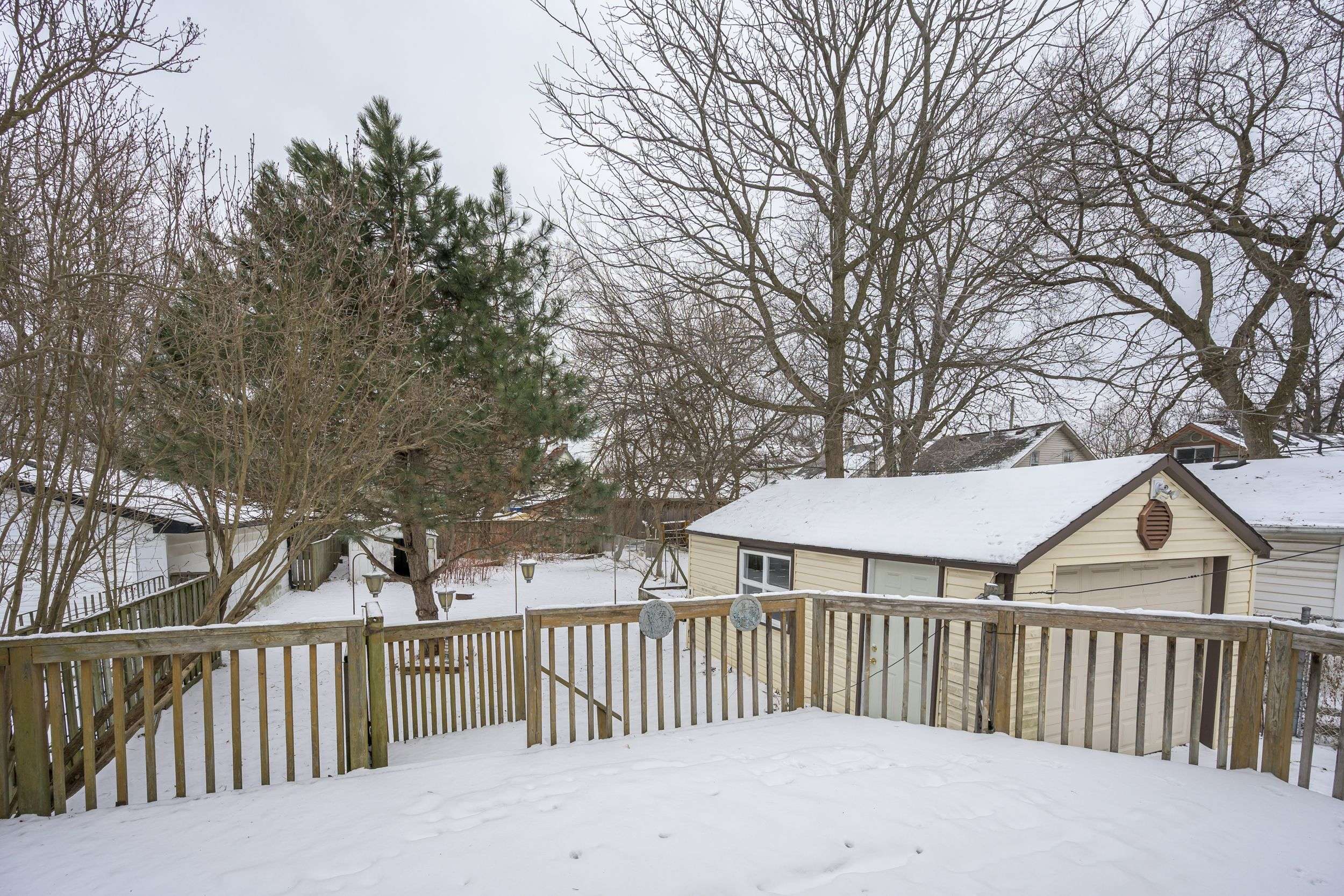 London East, ON N5Y 1V6,631 Glasgow ST