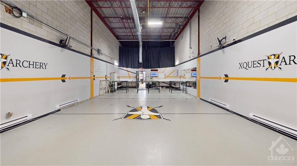 830 INDUSTRIAL AVE #9, Alta Vista And Area, ON K1G 4H3