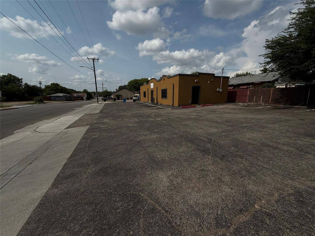 Fort Worth, TX 76105,1901 Vaughn Boulevard