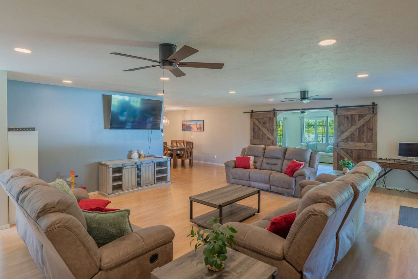 Keaau, HI 96749,17-105 IPUAIWAHA PL