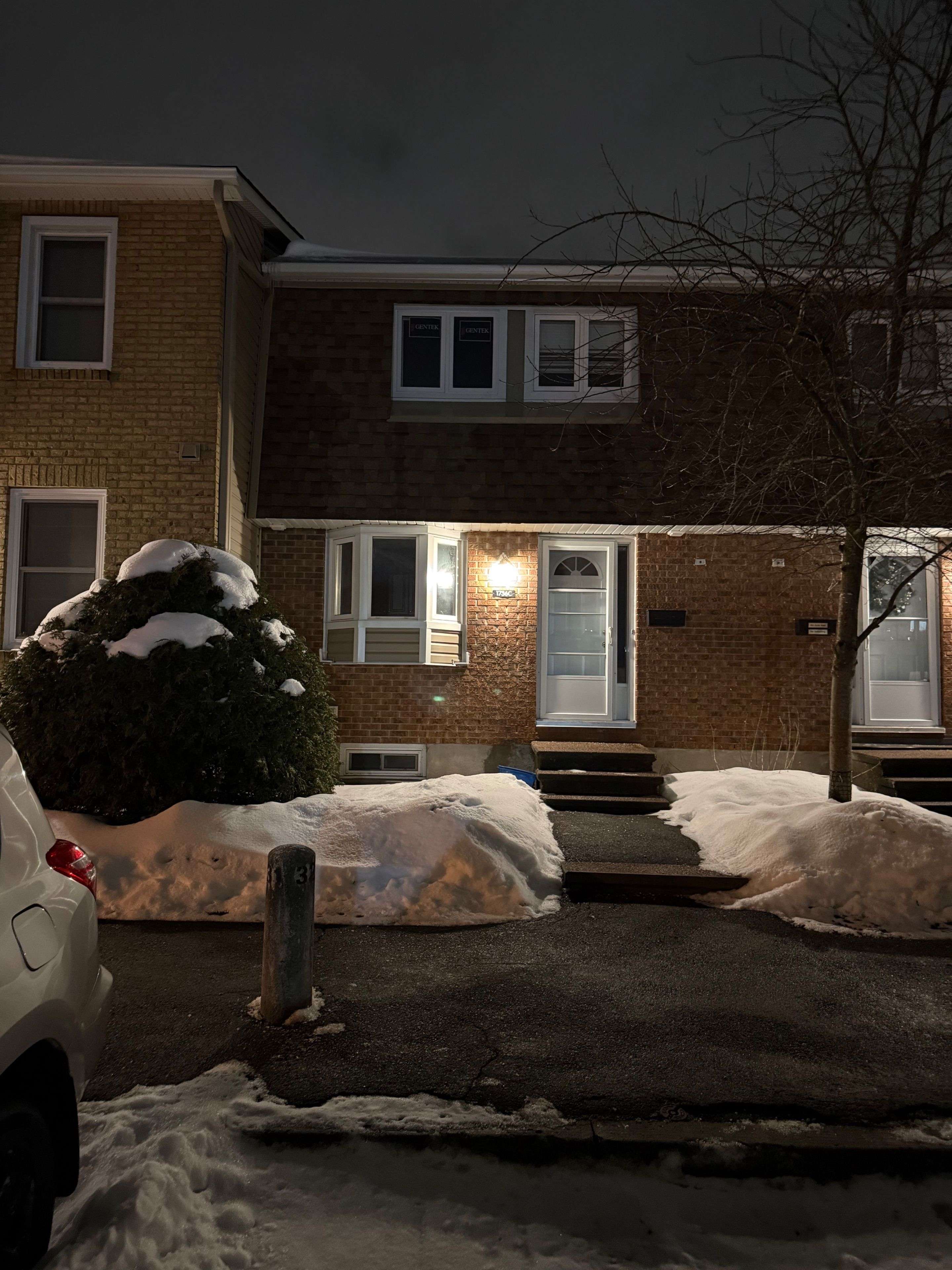 Orleans - Cumberland And Area, ON K1E 2N5,1736 C LAMOUREUX DR