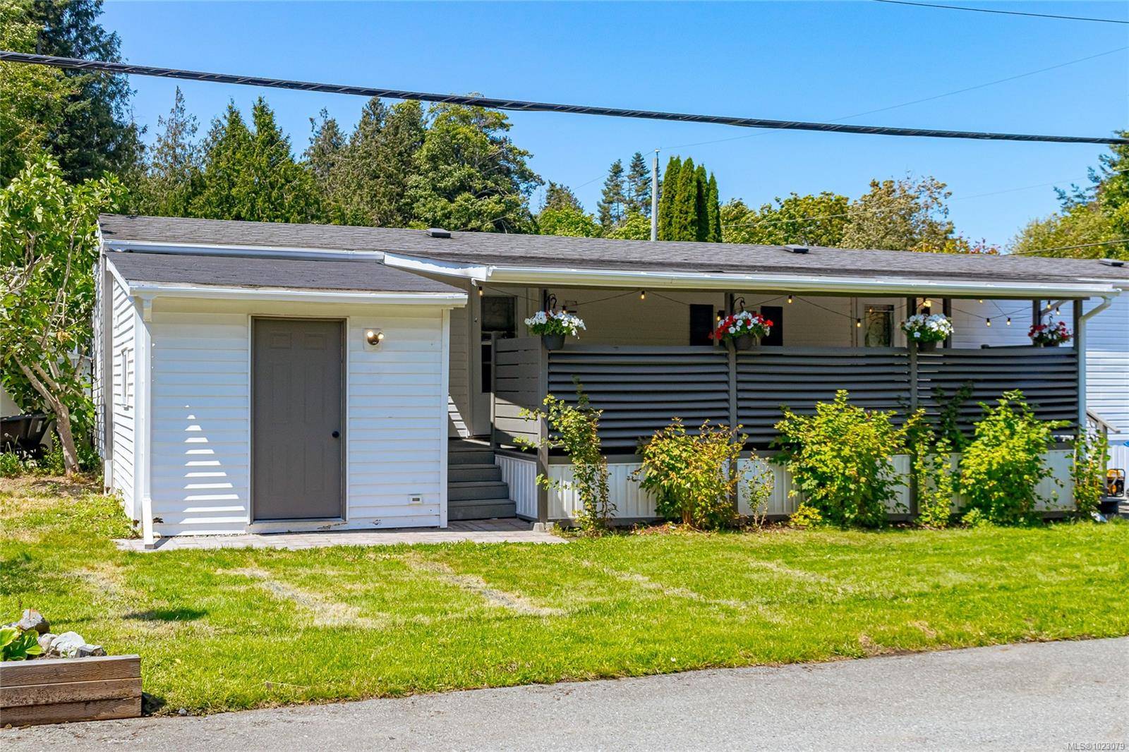 Central Saanich, BC V8M 2C9,2850 Stautw Rd #410