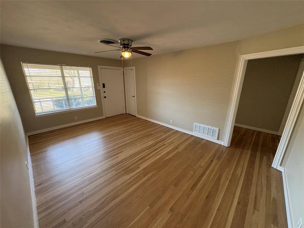 Denton, TX 76209,1110 Edinburg Lane