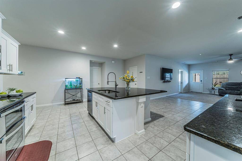 Azle, TX 76020,512 Amory Street