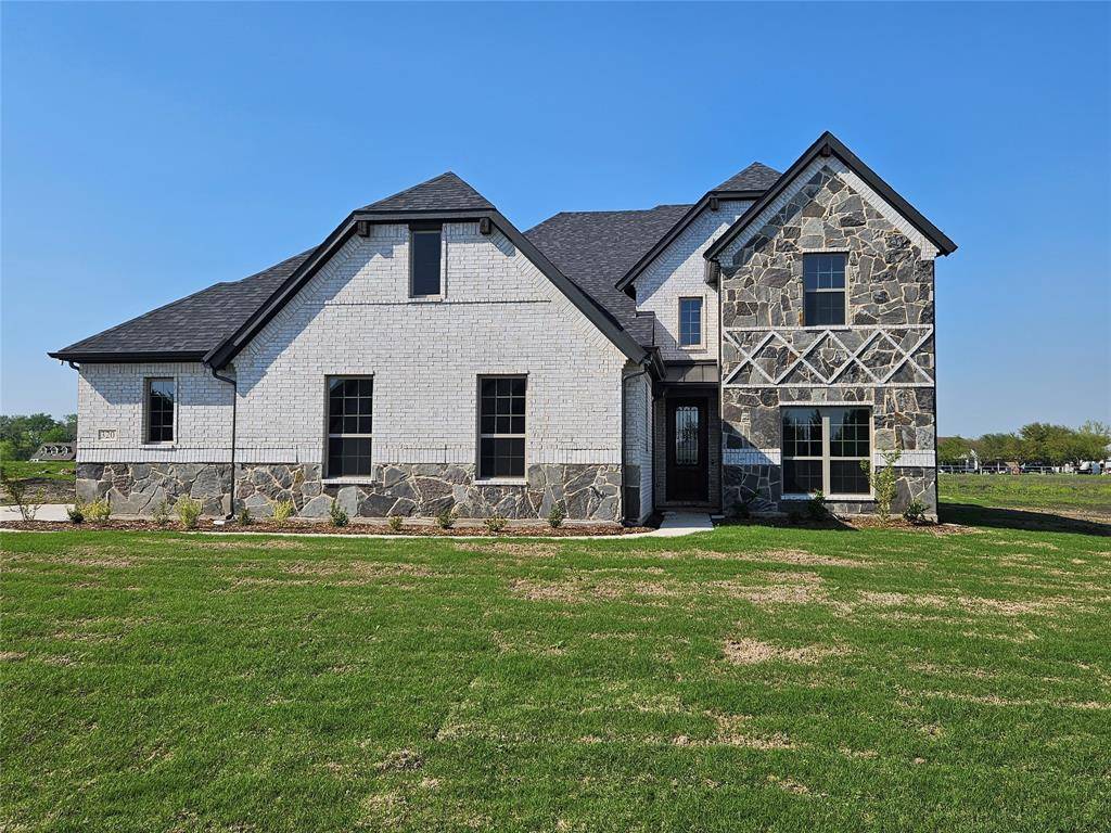 Trenton, TX 75490,359 Redwood Circle