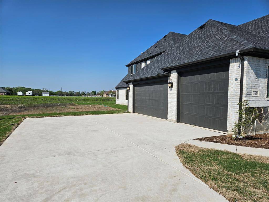 Trenton, TX 75490,359 Redwood Circle