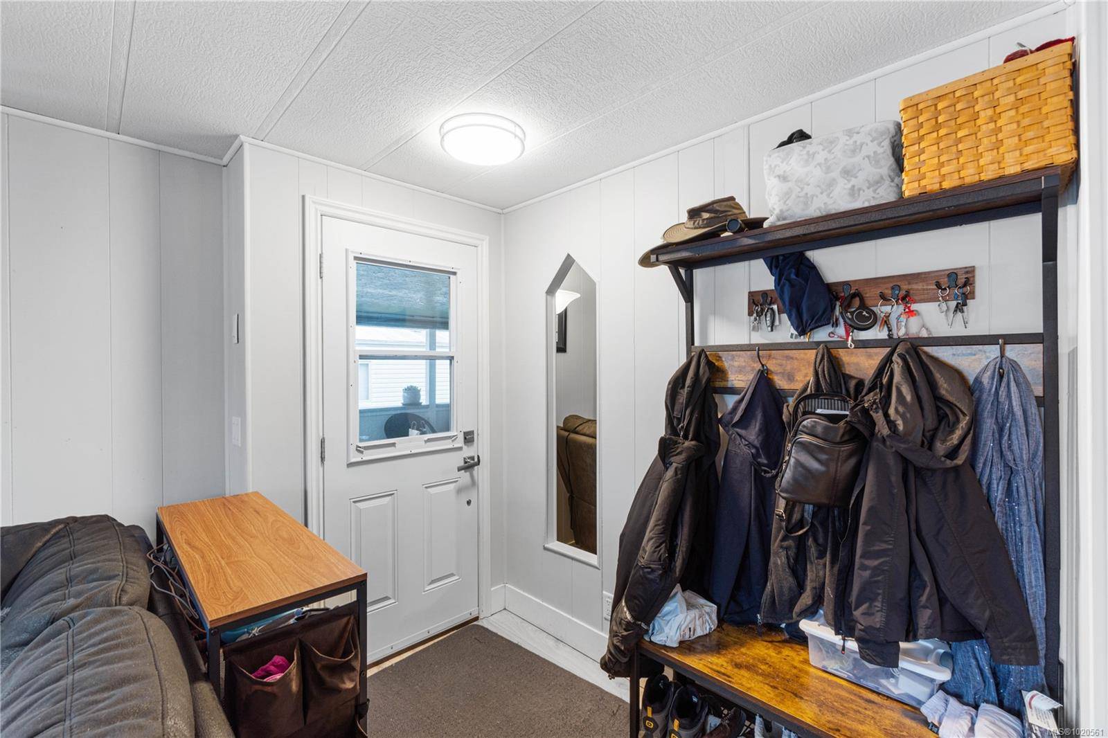 Nanaimo, BC V9R 6L2,61 12th St #26