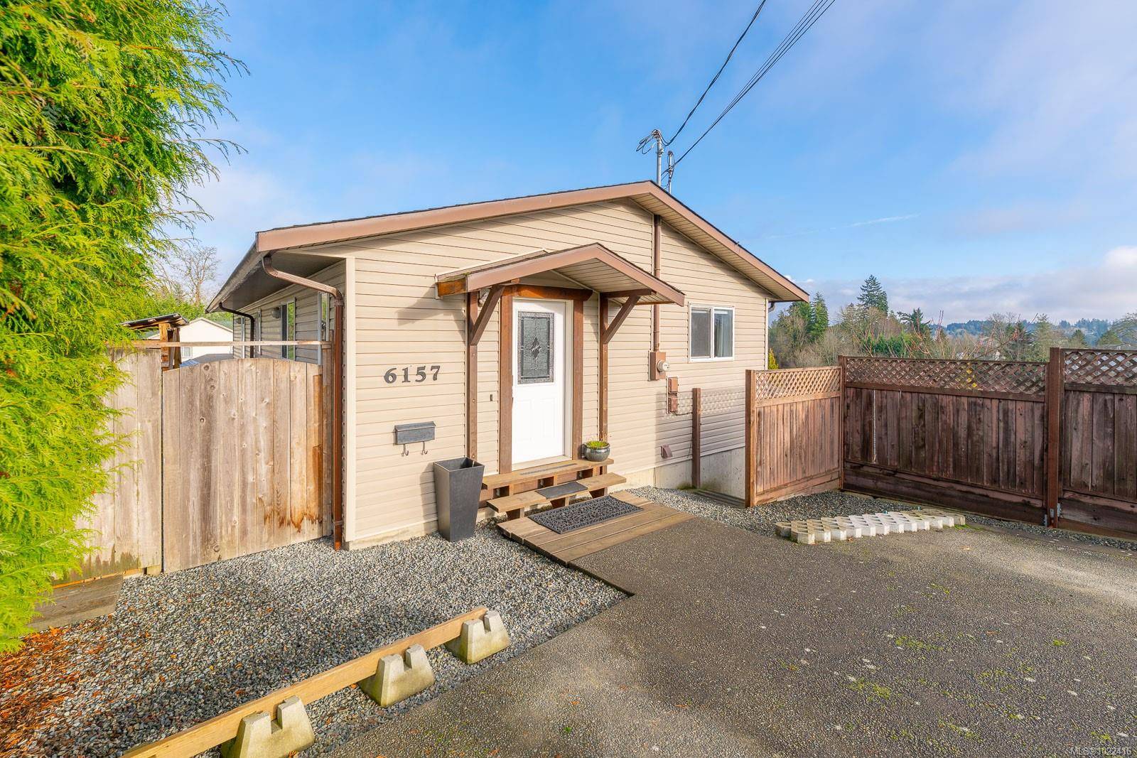 Duncan, BC V9L 2G3,6157 Lakeview Dr