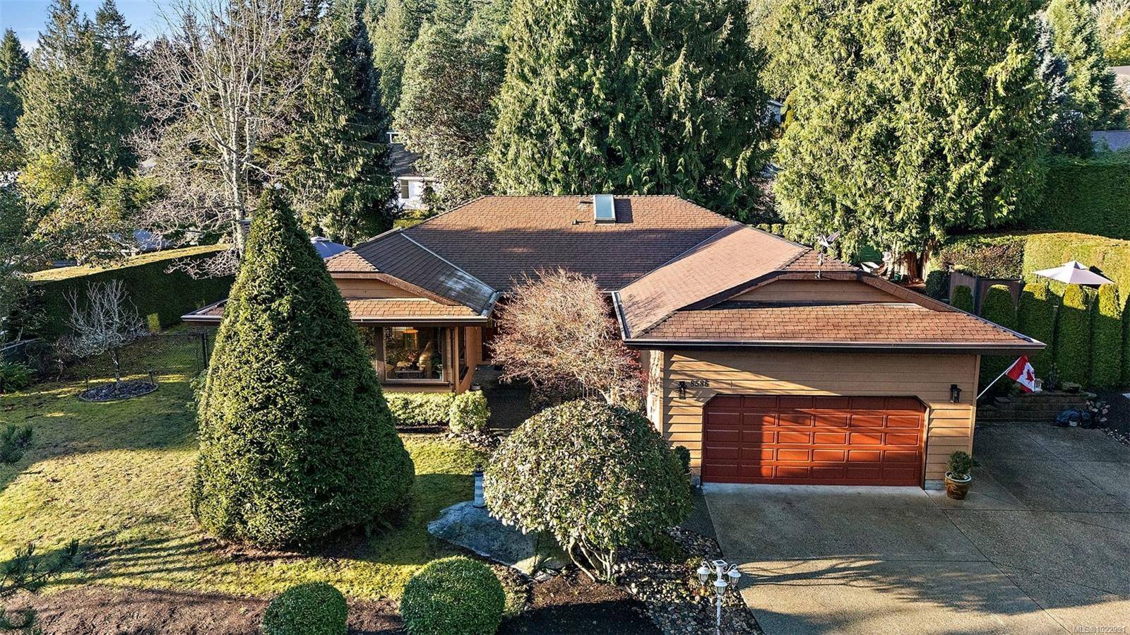 North Saanich, BC V8L 5C4,8586 Kingcome Cres