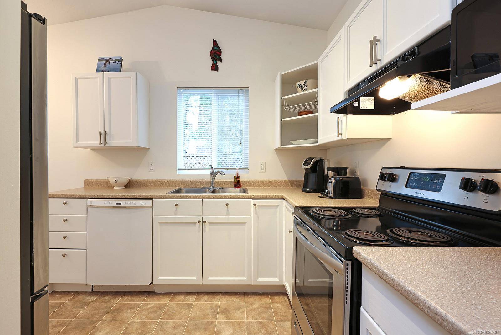 Courtenay, BC V9N 8A5,274 Nim Nim Pl #A