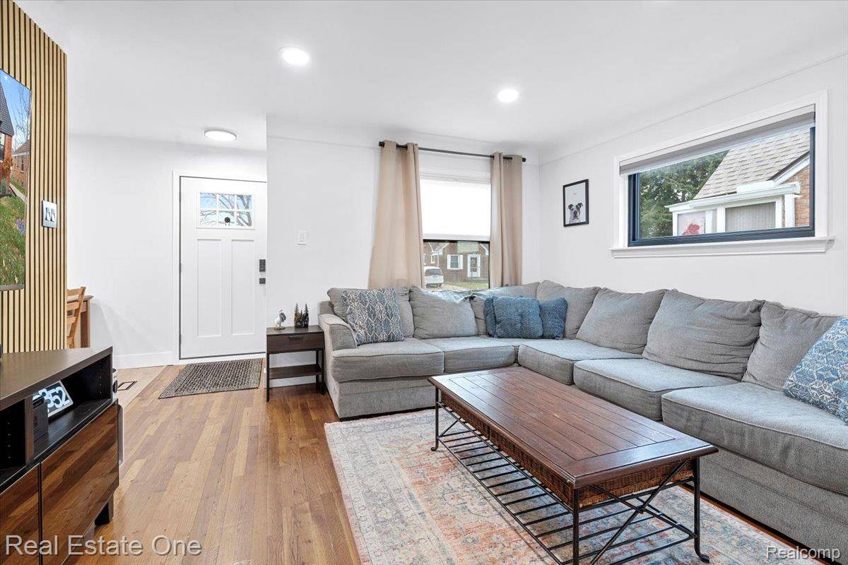 Allen Park, MI 48101,14826 Dasher AVE