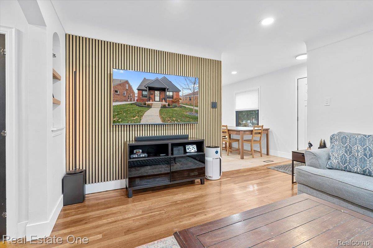 Allen Park, MI 48101,14826 Dasher AVE