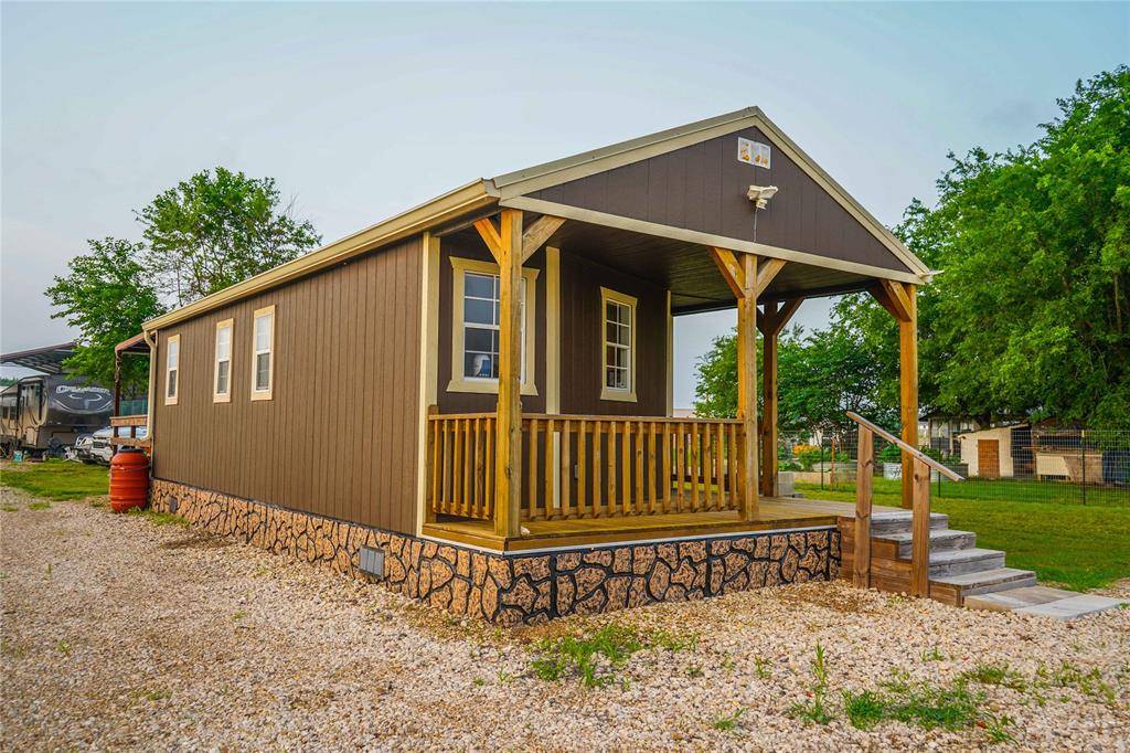 386 N Rock Creek Road, Waco, TX 76708