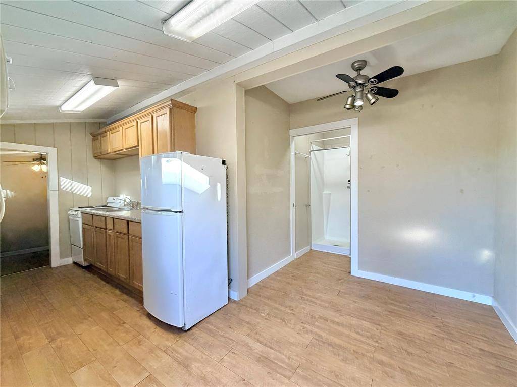 Denton, TX 76201,1002 Gregg #CA Street