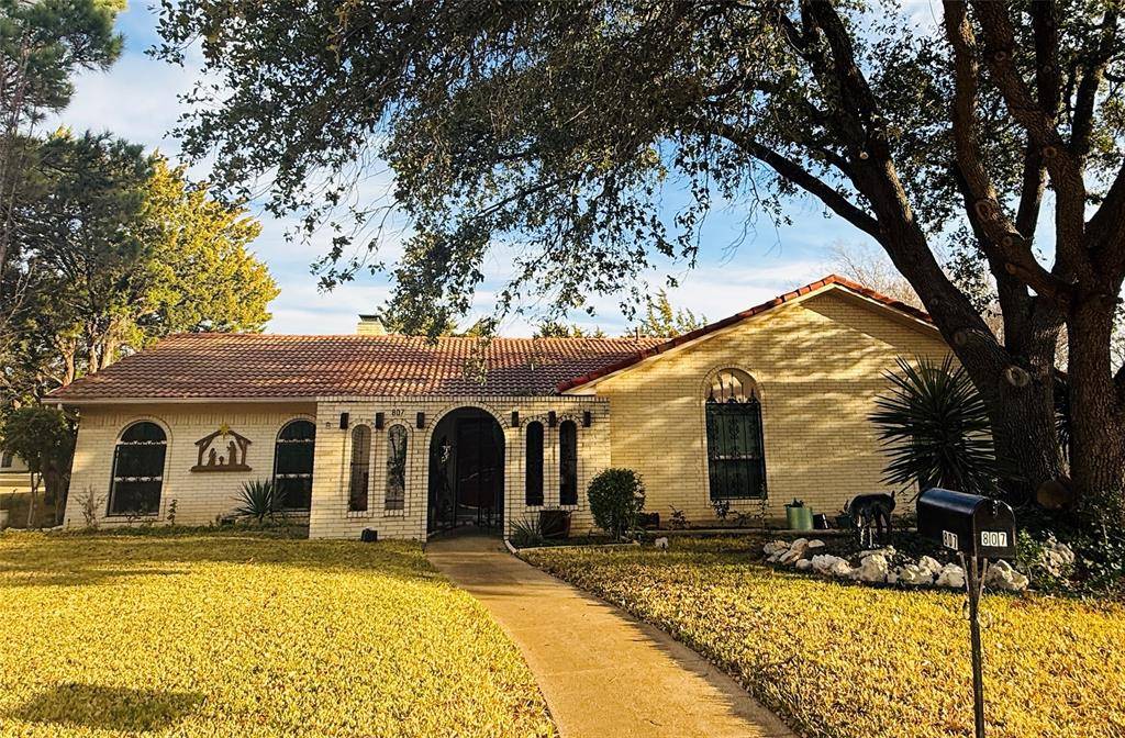 Duncanville, TX 75137,807 Middle Run