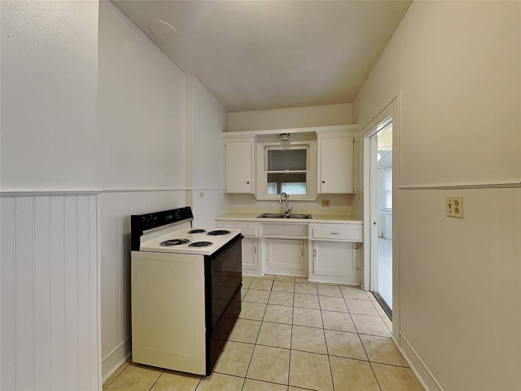 Fort Worth, TX 76107,3333 W 6th Street