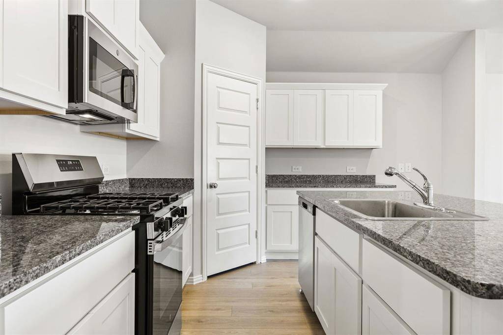 Van Alstyne, TX 75495,547 Forest Haven Drive