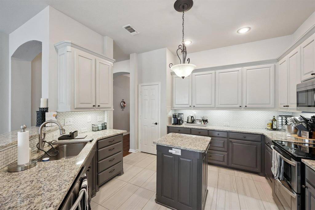 North Richland Hills, TX 76180,8636 Bridge Street