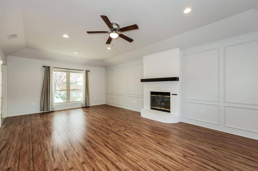 Grapevine, TX 76051,2002 Harwell Street