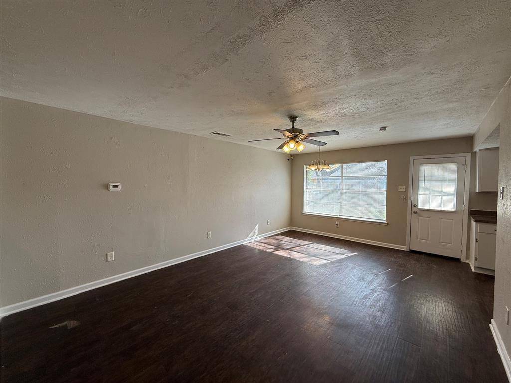 Dallas, TX 75217,6328 Bellbrook Drive