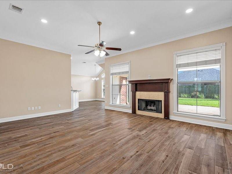 Shreveport, LA 71106,10440 Plum Creek Drive