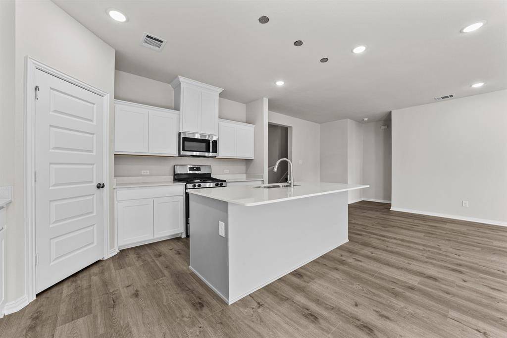 Van Alstyne, TX 75495,555 Forest Haven Drive