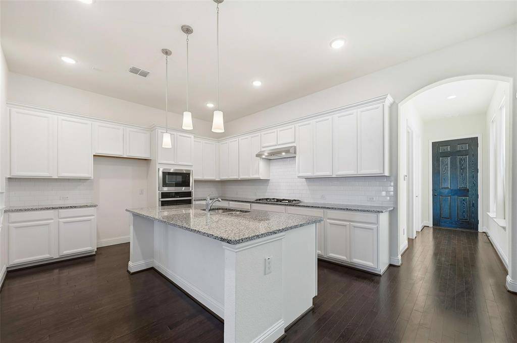 Forney, TX 75126,18136 Lakefront Court