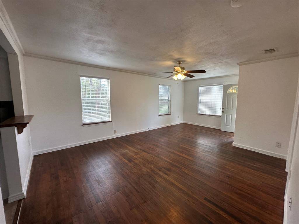 Haltom City, TX 76117,5808 Ellison Avenue