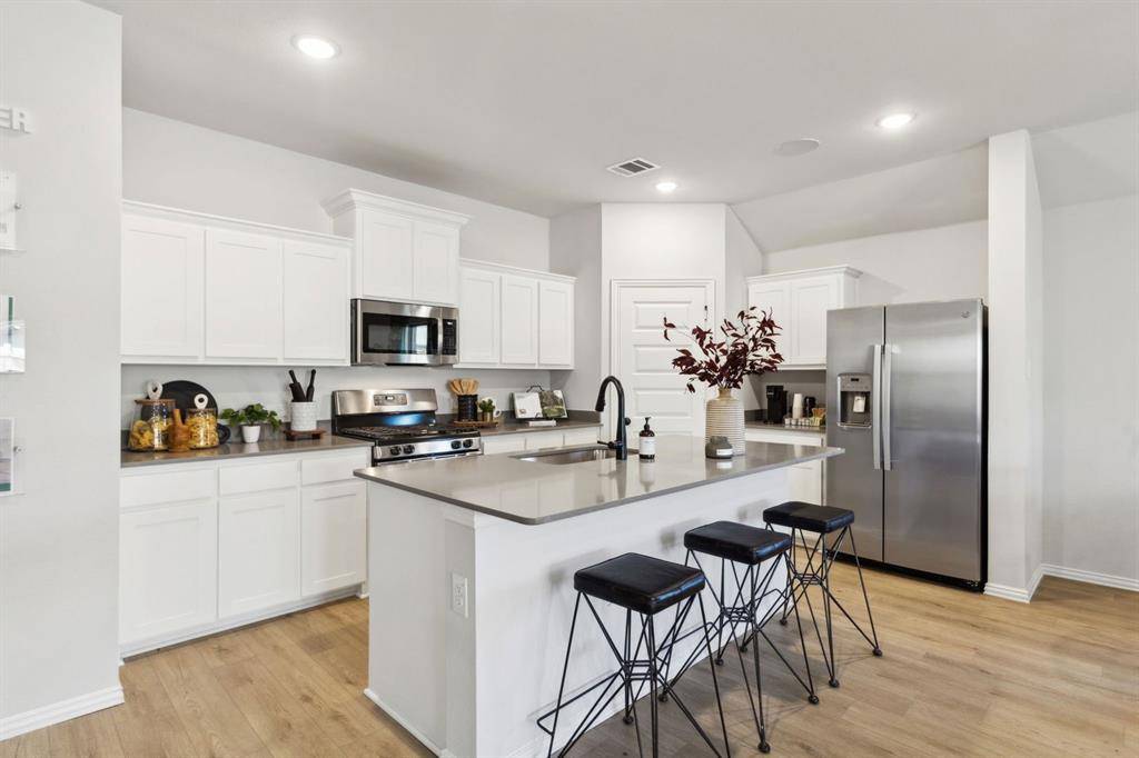 Van Alstyne, TX 75495,540 Stone Hollow Drive