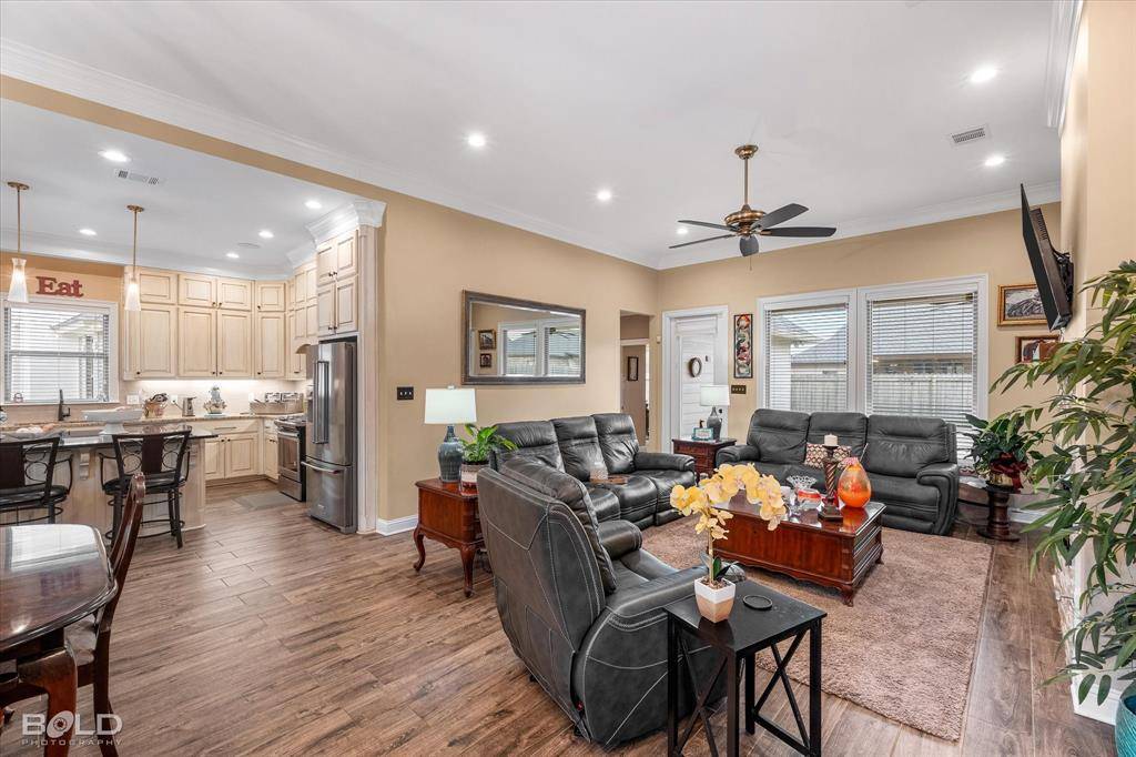 Bossier City, LA 71111,5118 Tensas Drive