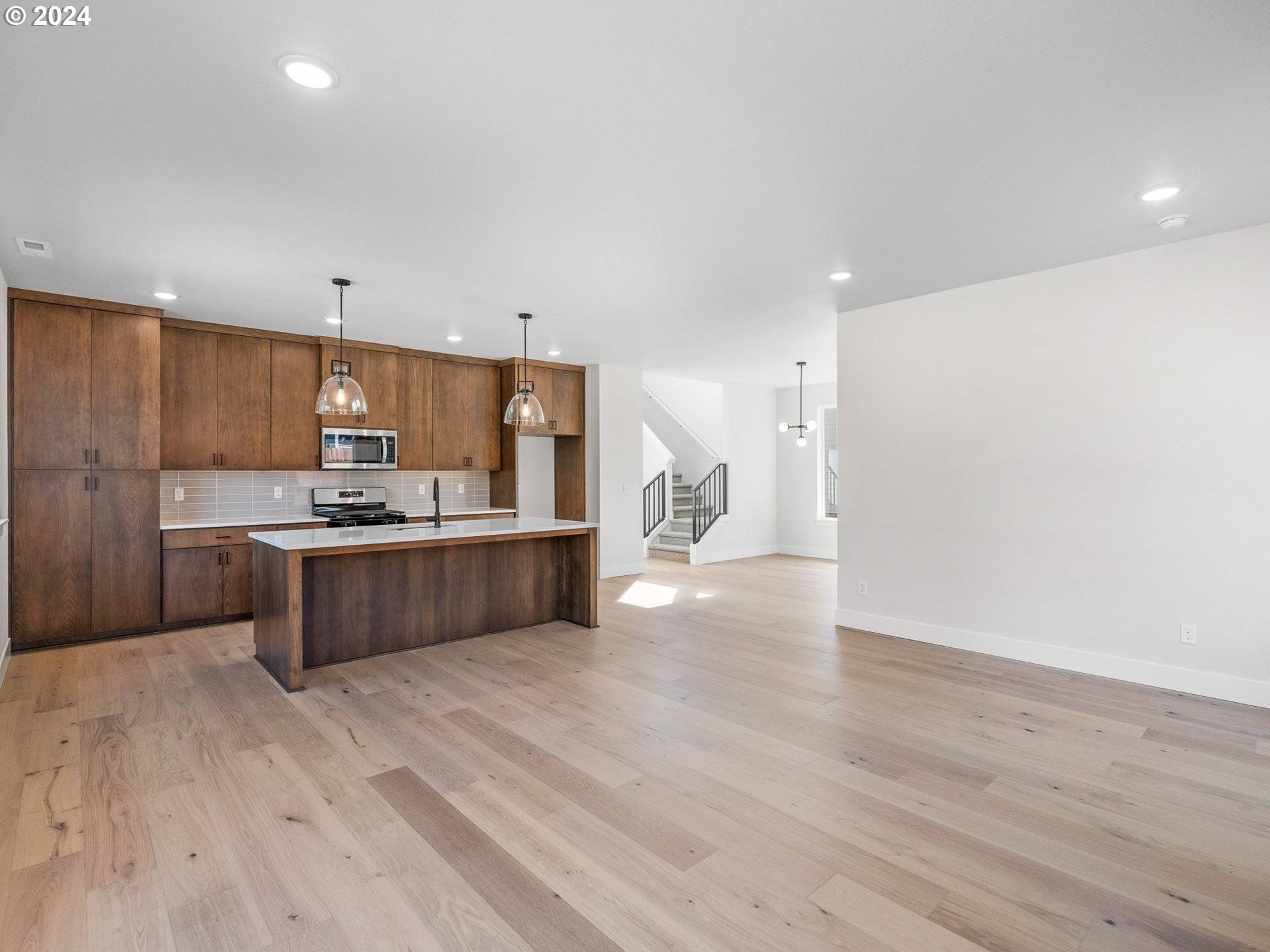 Damascus, OR 97089,16911 SE SIRI CT