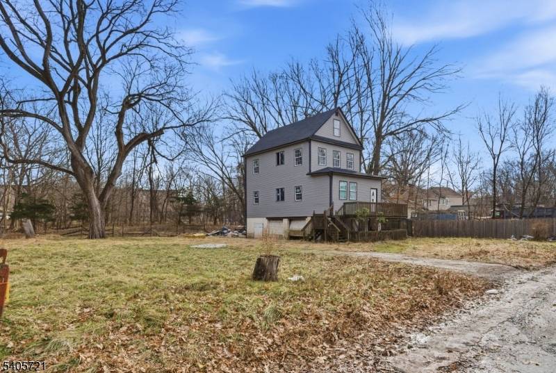 Rahway City, NJ 07065,1819 Allen St