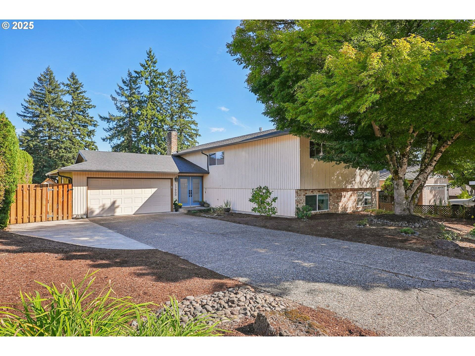 Gladstone, OR 97027,17900 MONTICELLO DR